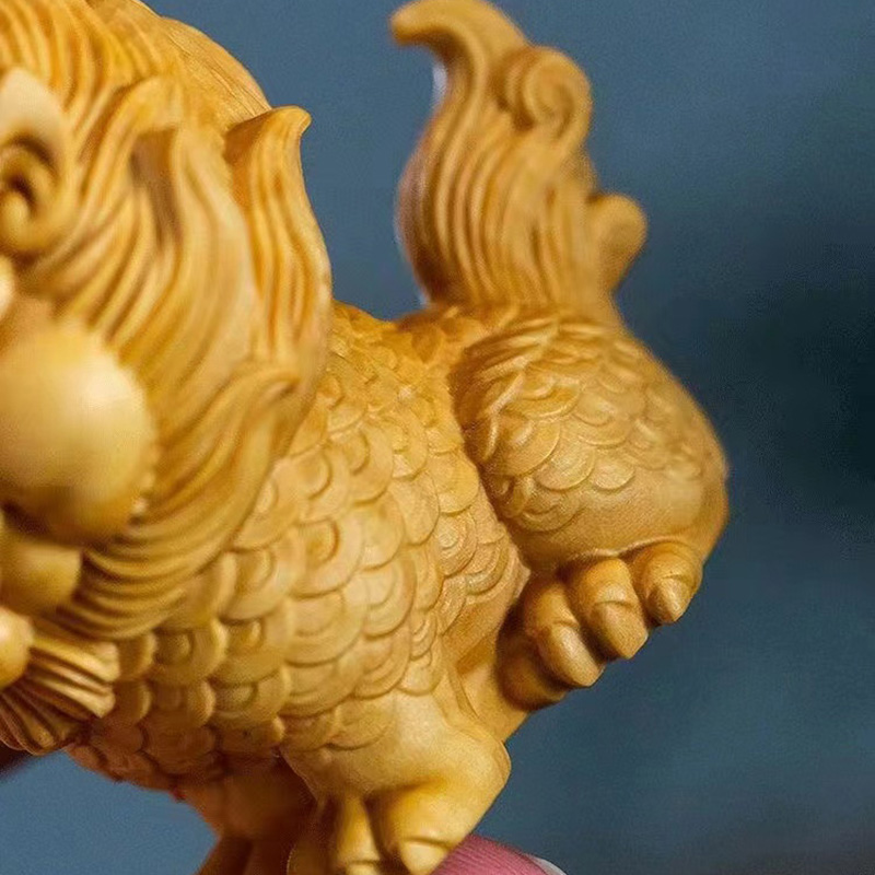 Wooden -Auspicious Kirin Small - Home Decor On Sale 评论和价格